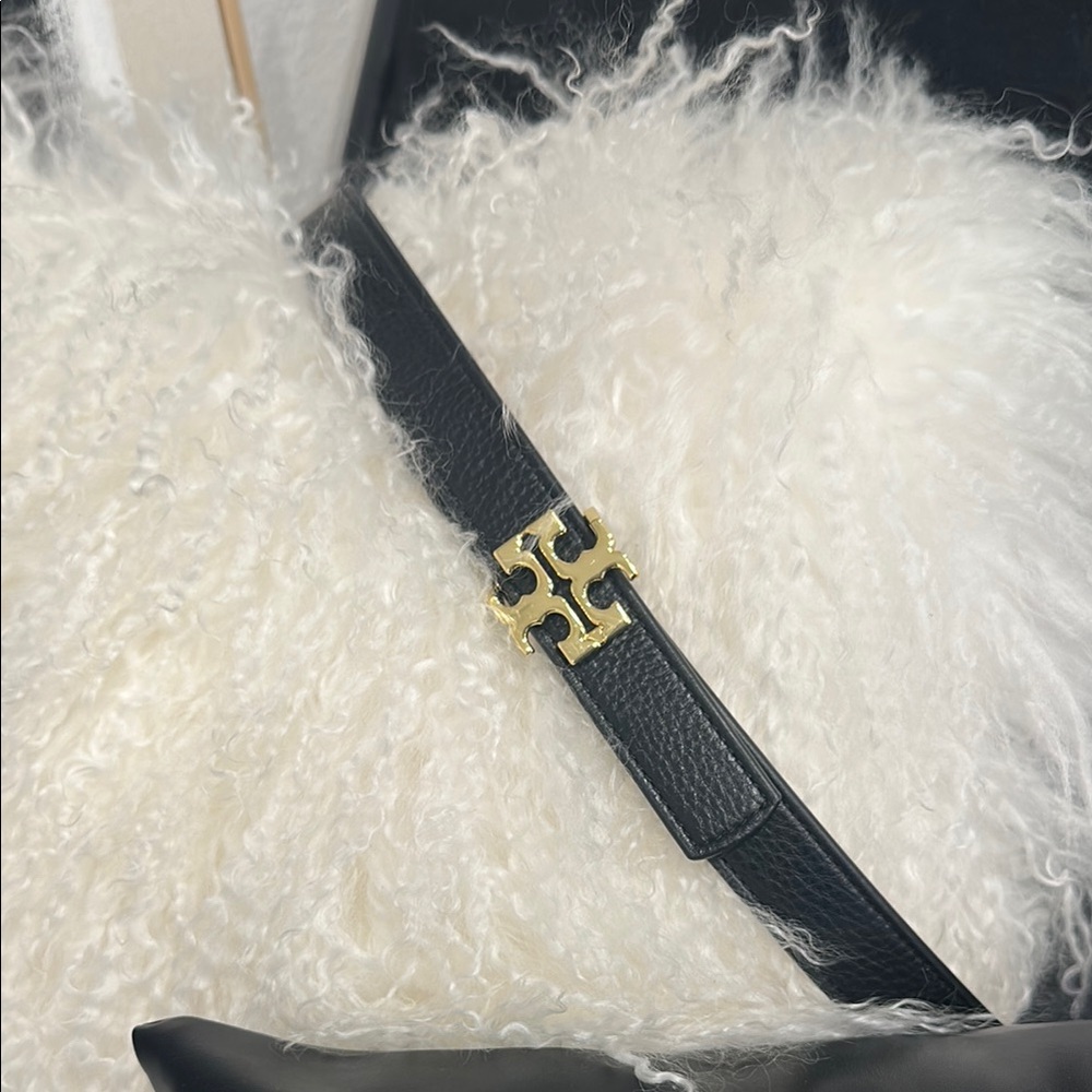 TORY BURCH- Reversible Belt-Black & Tan Leather Belt with Gold Buckle